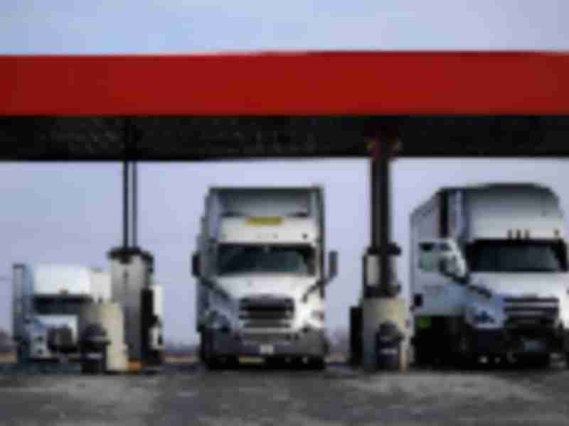 Diesel-tax holidays are meant to help truckers — but they’re not celebrating