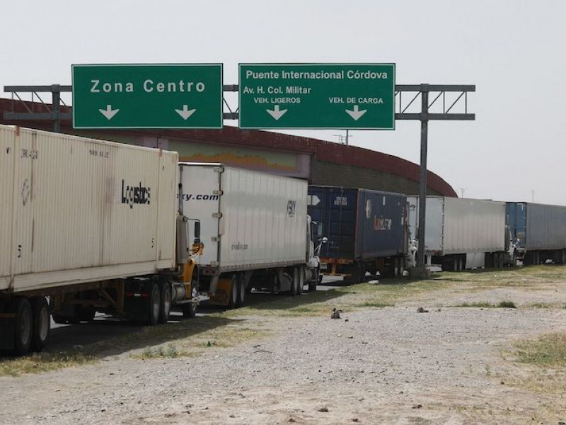 Texas halts all Mexican truck inspections after border chaos