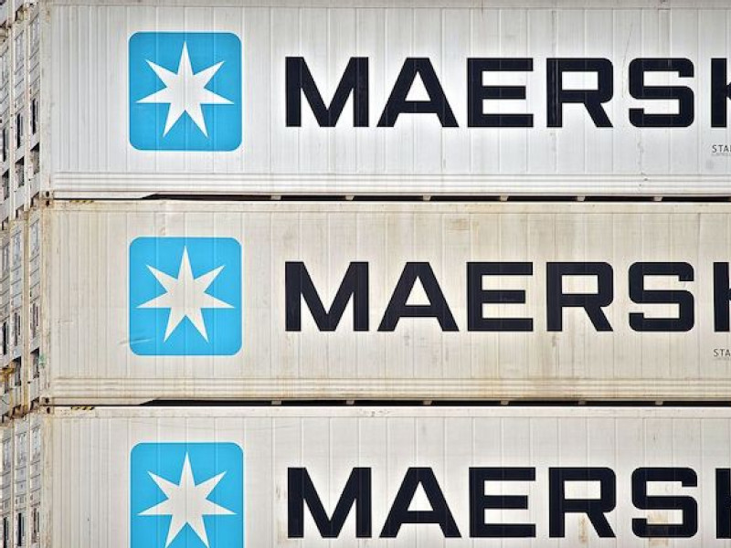 Maersk narrows bidders for $1 billion cold container unit