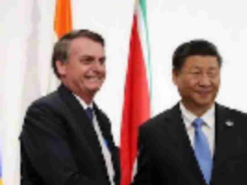 Bolsonaro meets China’s Xi in bid to balance ties with US