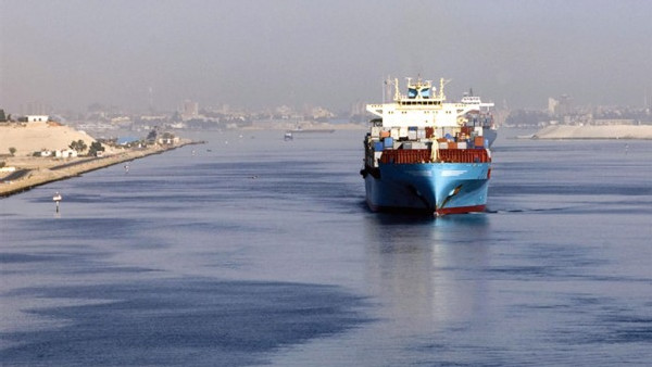 https://www.ajot.com/images/uploads/article/677-suez-canal-container-ship.jpg