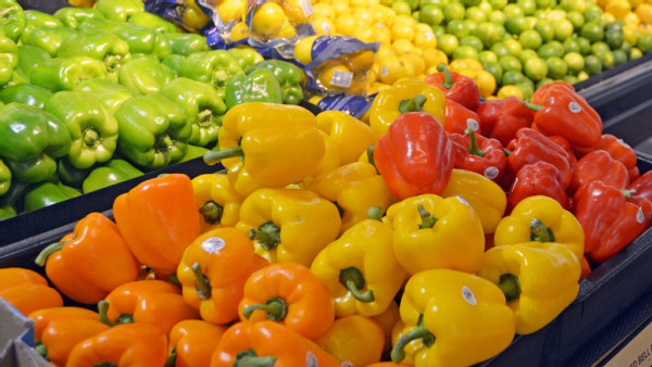 https://www.ajot.com/images/uploads/article/767-texas-am-Vegetables-in-Grocery.jpg