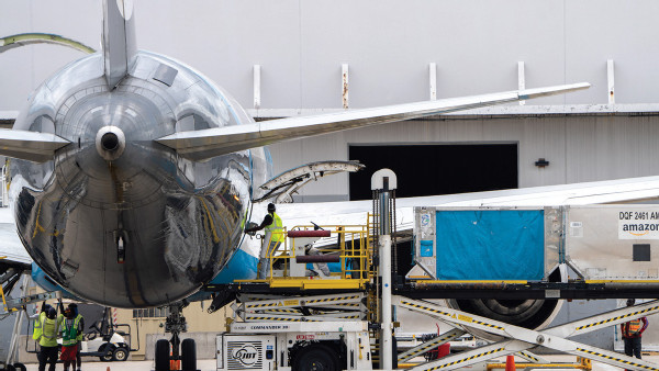 https://www.ajot.com/images/uploads/article/772-bush-airport-cargo.jpg