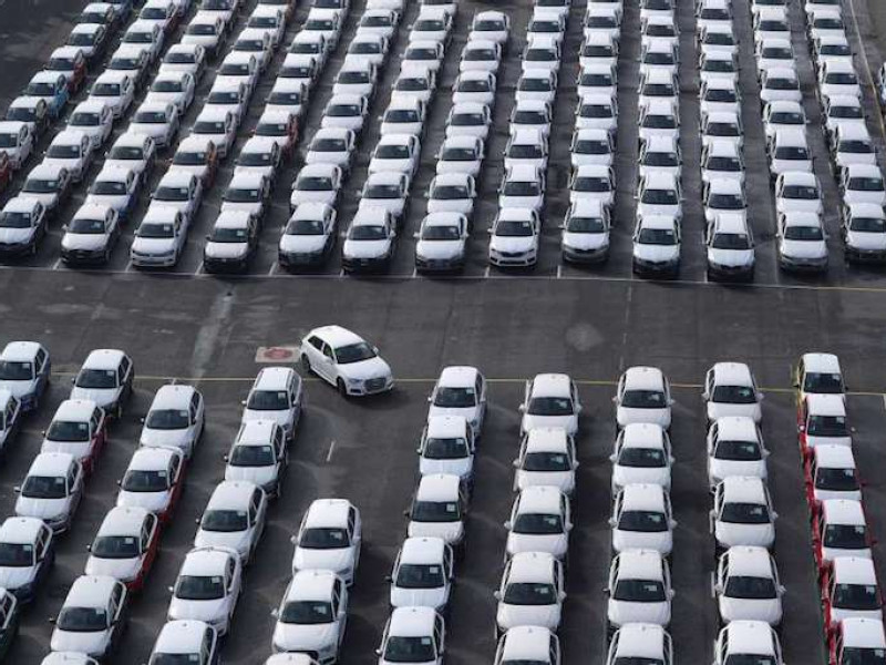 VW, Daimler and BMW brace for US tariffs as truce nears end