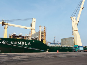 AAL Shipping strengthens focus on the Indian market with latest project heavy lift shipments