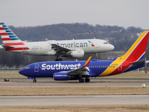 US airlines cancel over 1,300 flights after winter storm