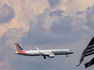 American Airlines back in ‘Big 3’ carriers, brokerages predict strong 2025