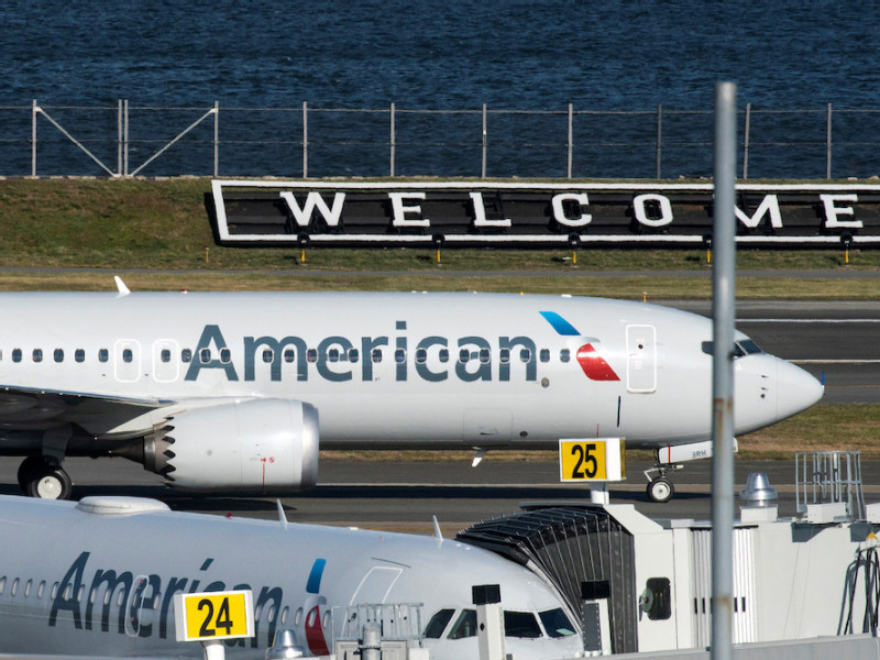 American Airlines lifts ground stop, averting Christmas travel nightmare