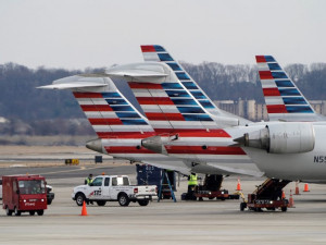 American Airlines seeks to delay resuming two daily China flights