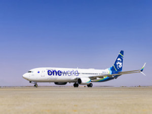 https://www.ajot.com/images/uploads/article/Alaska_oneworld_livery_main.jpg