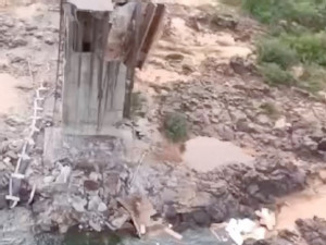 Brazil bridge collapses, spilling sulfuric acid into river