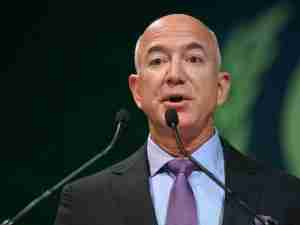 Bezos sees no threat from Musk-Trump ties in space race