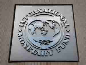 IMF lifts US outlook, warns countries against protectionism, subsidies