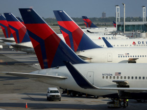 Delta to pause flights between New York and Tel Aviv