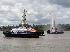 https://www.ajot.com/images/uploads/article/Damen-RSD-WID-Tug-2915-Hybrid-Fregate-and-ASD-Tug-2310-SD-Papillon.jpg