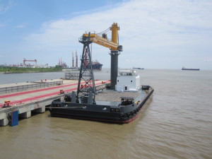 https://www.ajot.com/images/uploads/article/Damen_Crane_Barge_6324.JPG