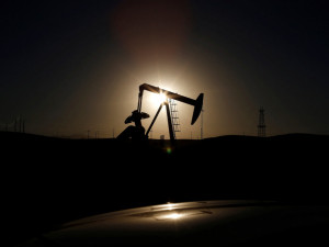 US seeks up to 3 million barrels of oil for emergency reserve