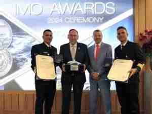 Tanker and tugboat crews receive 2024 IMO Bravery Award