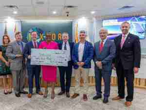 Florida legislators present JAXPORT with $23 million for container crane purchase and refurbishment