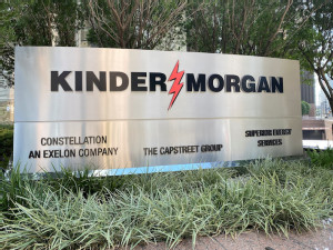 Pipeline operator Kinder Morgan misses estimates for fourth-quarter profit