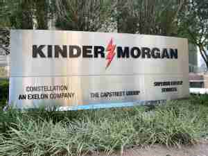 Pipeline operator Kinder Morgan misses estimates for fourth-quarter profit