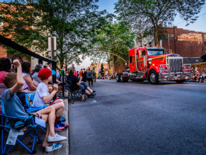 https://www.ajot.com/images/uploads/article/Kenworth-Truck-Parade.jpg