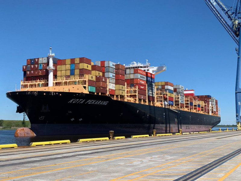 North Carolina Ports makes history, welcomes first 12,000 TEU vessel