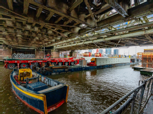 Mammoet begins major bridge replacement project at Amsterdam Centraal Station