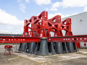 Mammoet launches increased capacity Mega Jack 10000 