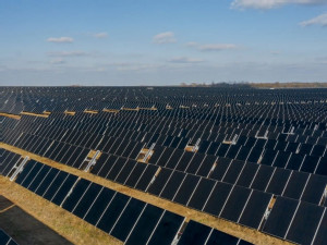 https://www.ajot.com/images/uploads/article/Muscle-Shoals-solar-project-in-Alabama.jpg