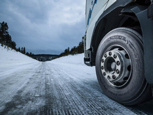 https://www.ajot.com/images/uploads/article/Nokian-Hakkapeliita-TruckF2_sidewall.jpg