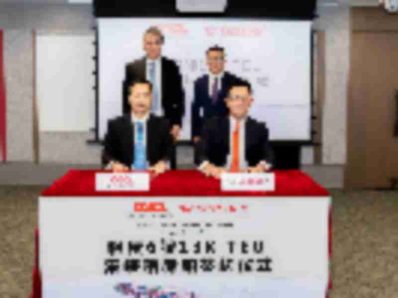 OOCL signs charter agreements with Seaspan for six new 13,000 TEU container vessels