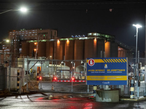 Montreal dockworkers’ union rejects offer; lockout begins