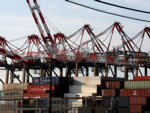 Union, employers credit Trump in US port deal that may shape future talks