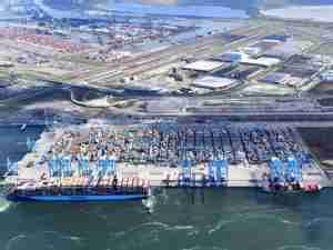 Port of Rotterdam: Shore power for sea-going vessels at APMT MVII from 2028: CO2 reduction of almost 7,000 tonnes annually