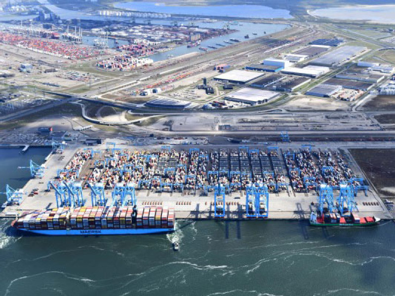 Port of Rotterdam: Shore power for sea-going vessels at APMT MVII from 2028: CO2 reduction of almost 7,000 tons annually