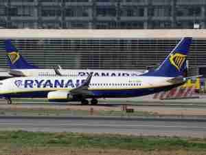 Ryanair beats profit forecast on improving fares, trims traffic outlook