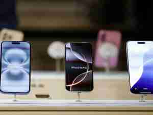 Apple, Samsung smartphone shipments fall in fourth quarter as China competition bites, IDC says