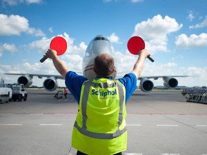 https://www.ajot.com/images/uploads/article/Schiphol_cargo.jpg