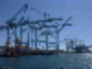 https://www.ajot.com/images/uploads/article/Ship-to-shore_cranes-port-los-angeles.jpg