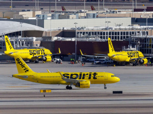 Spirit Airlines shares plunge on report of potential bankruptcy filing