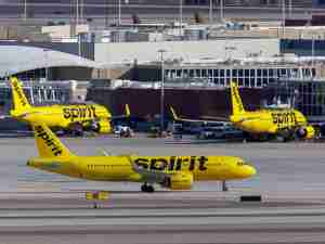 Spirit Airlines shares plunge on report of potential bankruptcy filing