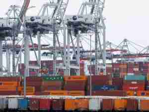 US trade deficit widens in November