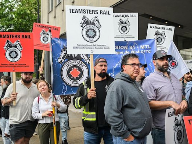 Canada labor board orders rail employees back to work