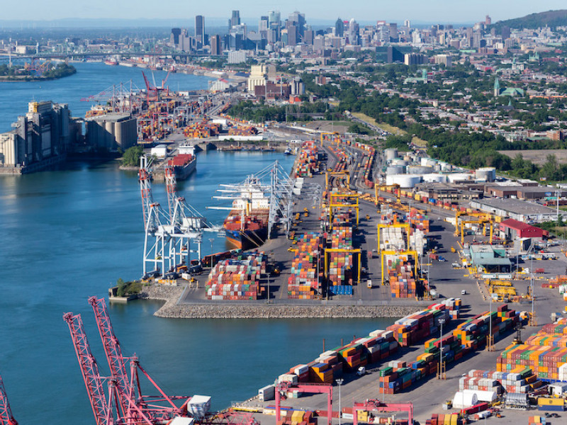 Montreal longshoremen approve potential strike as Canadian waterfront conflicts intensify