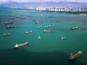 https://www.ajot.com/images/uploads/article/Vessels_berthing_at_Singapore.jpg