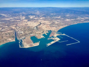 https://www.ajot.com/images/uploads/article/Vista_aerial_Puerto_Valencia.jpg