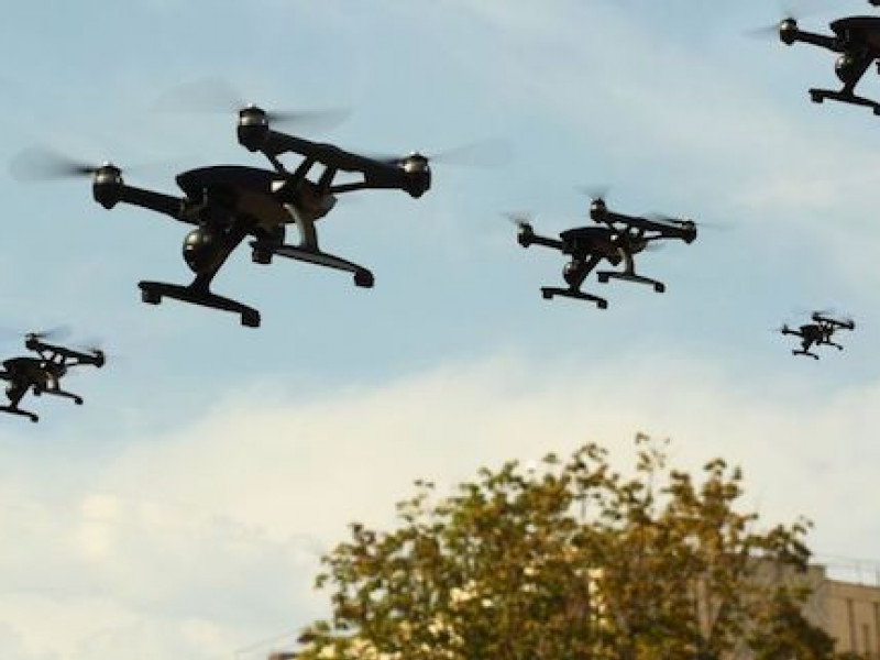 London Gatwick Airport shut by drone scare amid holiday rush