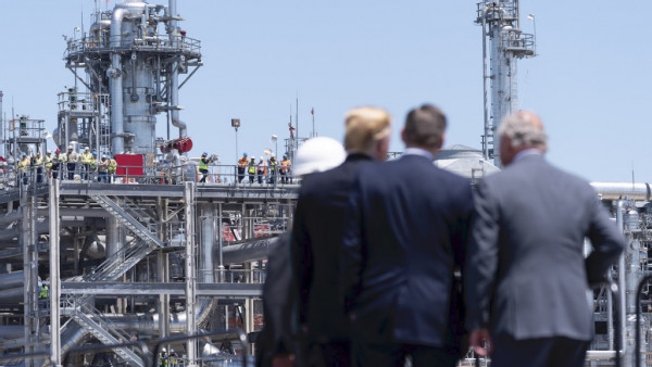 https://www.ajot.com/images/uploads/article/cameron-lng-export-facility-trump.jpg