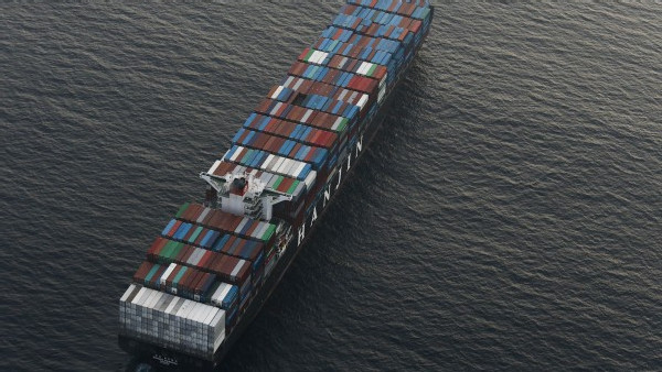 https://www.ajot.com/images/uploads/article/hanjin-stranded-at-sea.jpg